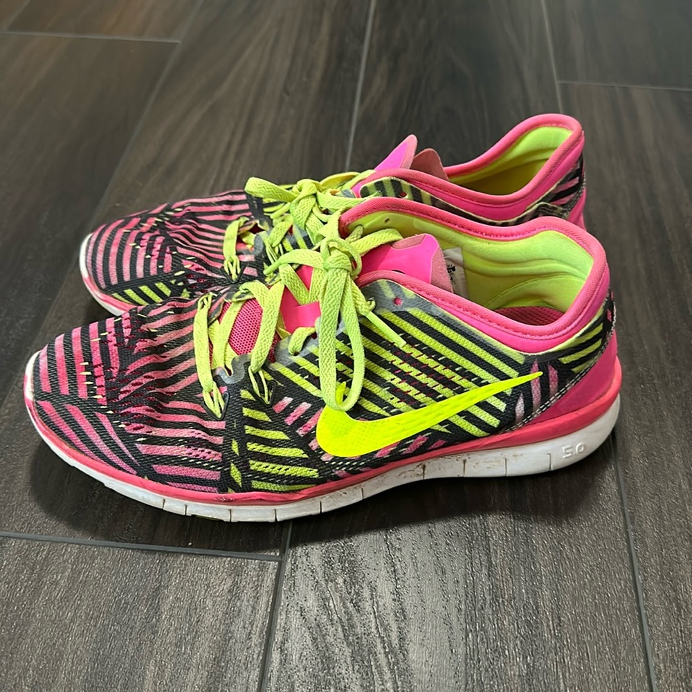 Nike Free 5.0 TR Fit Neon Pink Sneakers Running Shoes Yellow Striped 7